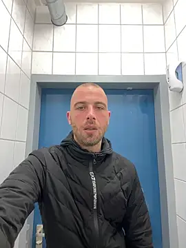 Rotteei1 online show from April 20, 2026, 12:08 pm