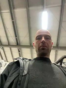Snapshot of Rotteei1 chatting on June 16, 2026, 8:14 am Rotteei1 online show from June 16, 2026, 8:14 am