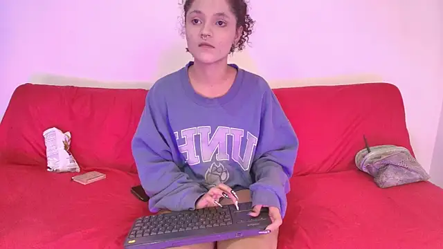 Nikki  uwu online show from June 7, 2026, 8:14 pm
