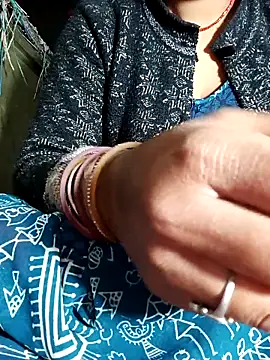 Snapshot of Hot_cauple_indian chatting on February 21, 2026, 1:29 am Hot cauple indian online show from February 21, 2026, 1:29 am