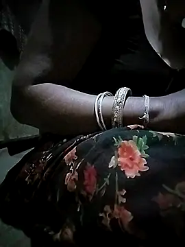 Hot cauple indian online show from March 15, 2026, 6:42 am