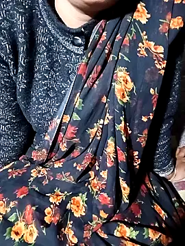 Snapshot of Hot_cauple_indian chatting on February 8, 2026, 2:42 am Hot cauple indian online show from February 8, 2026, 2:42 am