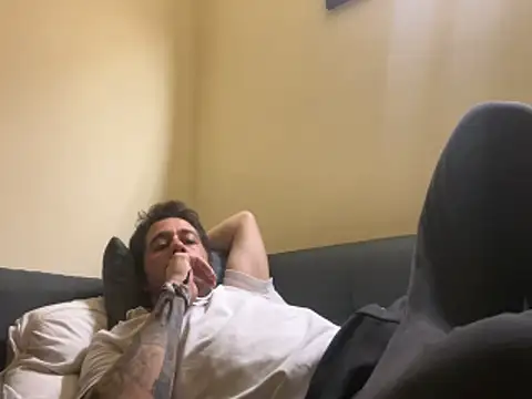 Snapshot of servepa chatting on April 10, 2026, 9:44 pm servepa online show from April 10, 2026, 9:44 pm