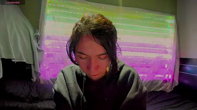 najimi uwu online show from November 14, 2025, 10:46 pm