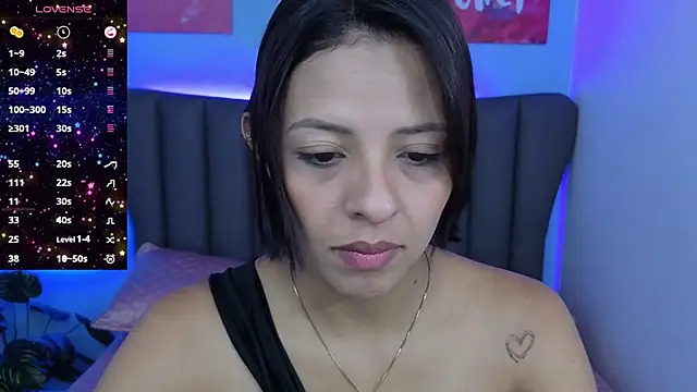 Snapshot of Aria_Russo chatting on November 20, 2025, 2:40 pm Aria Russo online show from November 20, 2025, 2:40 pm