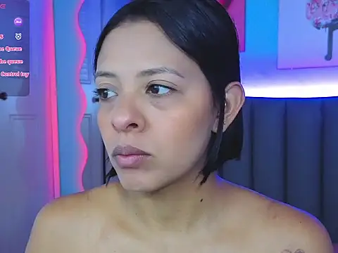 Snapshot of Aria_Russo chatting on December 3, 2025, 2:27 pm Aria Russo online show from December 3, 2025, 2:27 pm