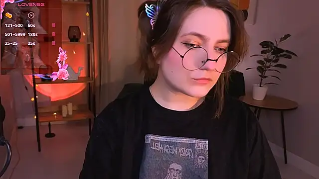 fairy tara online show from April 18, 2026, 2:08 pm