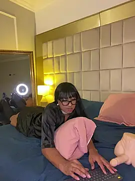 IsabellaDarrell ts online show from February 8, 2026, 12:19 am