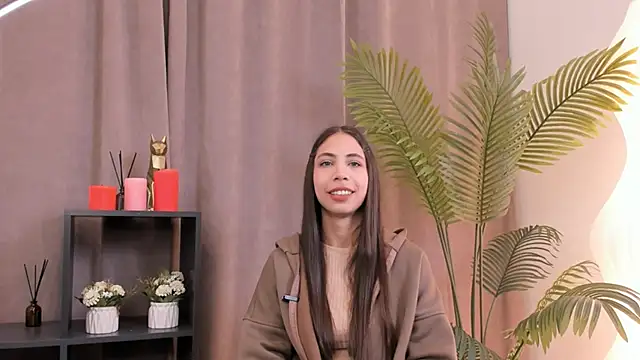CeliaKolic online show from October 20, 2025, 2:28 pm