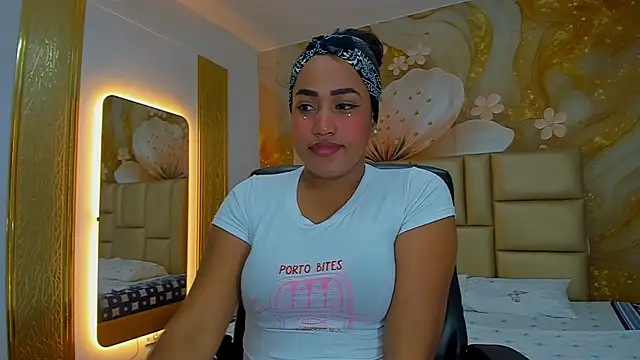 Snapshot of NahomiWalker_ chatting on January 6, 2026, 8:24 pm NahomiWalker online show from January 6, 2026, 8:24 pm