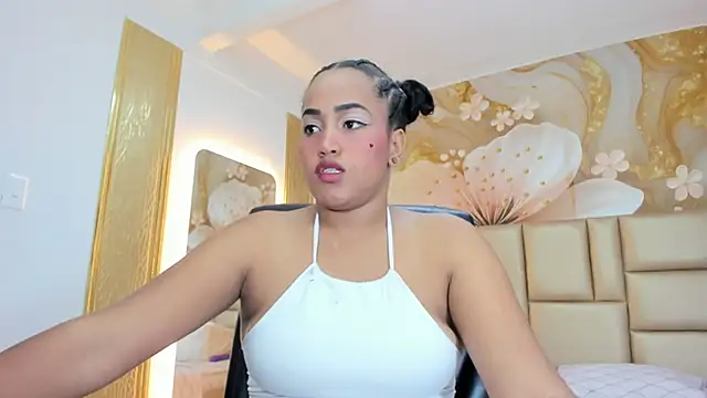 Snapshot of NahomiWalker_ chatting on December 21, 2025, 7:48 pm NahomiWalker online show from December 21, 2025, 7:48 pm