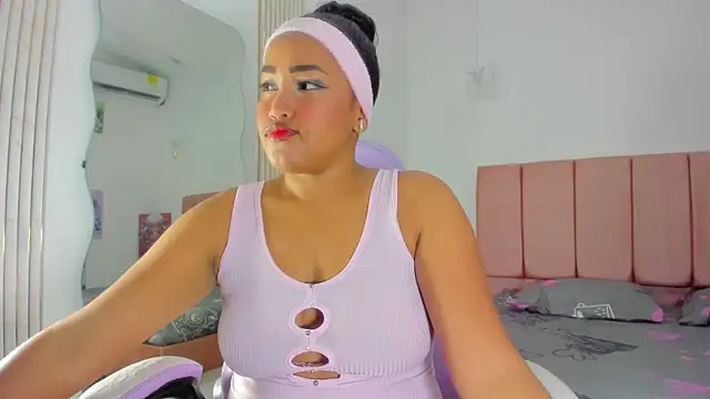 Snapshot of NahomiWalker_ chatting on January 16, 2026, 7:40 pm NahomiWalker online show from January 16, 2026, 7:40 pm