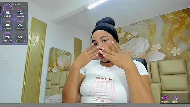 Snapshot of NahomiWalker_ chatting on February 24, 2026, 7:15 pm NahomiWalker online show from February 24, 2026, 7:15 pm