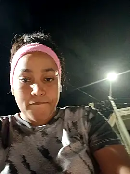 Snapshot of NahomiWalker_ chatting on November 5, 2025, 11:30 pm NahomiWalker online show from November 5, 2025, 11:30 pm