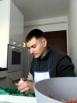 Sandrasopretty online show from November 24, 2025, 10:15 am