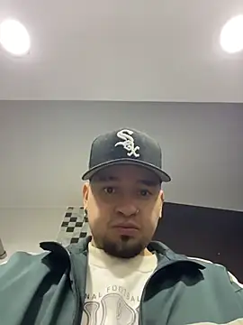 zelda kuro online show from November 15, 2025, 4:16 am