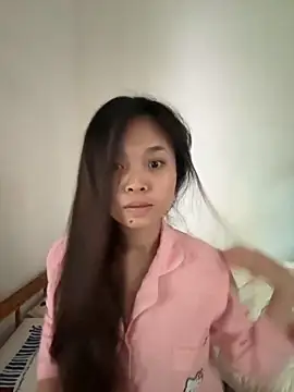 aaaaawhate online show from December 5, 2025, 8:13 am