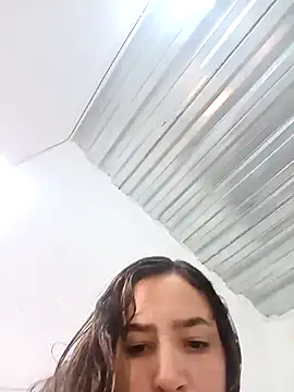 nadia  lulu online show from October 24, 2025, 12:48 pm