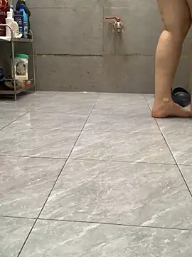 HinayLa online show from April 15, 2026, 2:10 pm