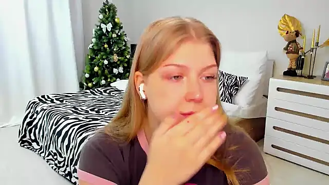 Stella Light online show from January 13, 2026, 4:27 am