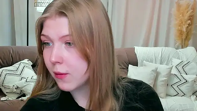 Snapshot of Stella_Light chatting on February 3, 2026, 12:43 pm Stella Light online show from February 3, 2026, 12:43 pm