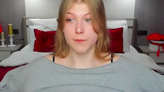 Stella Light online show from May 19, 2026, 5:58 am