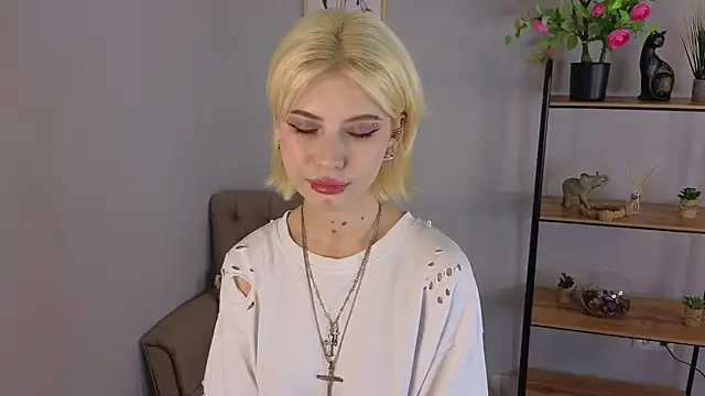 Jasmi Yets online show from October 30, 2025, 10:02 am