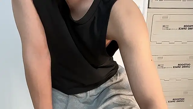 jihoooon 00 online show from March 18, 2026, 1:13 pm