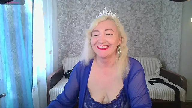 LadyKriss online show from July 21, 2026, 4:14 am