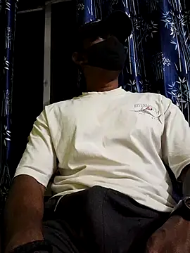 Snapshot of bindasbruno chatting on November 1, 2025, 8:25 pm bindasbruno online show from November 1, 2025, 8:25 pm