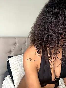 Snapshot of yourfavegirlnextdoor chatting on October 27, 2025, 3:46 pm yourfavegirlnextdoor online show from October 27, 2025, 3:46 pm