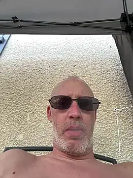 Cedric7653 online show from June 25, 2026, 5:40 pm