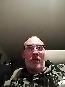 Cedric7653 online show from November 2, 2025, 1:10 am