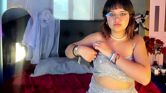 Ivy  storm online show from October 21, 2025, 7:02 pm