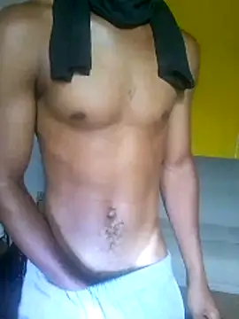 Snapshot of 876tom chatting on February 5, 2026, 6:04 pm 876tom online show from February 5, 2026, 6:04 pm