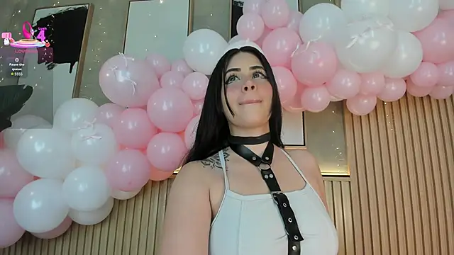 Snapshot of Lily_Vale chatting on February 14, 2026, 3:51 am Lily Vale online show from February 14, 2026, 3:51 am