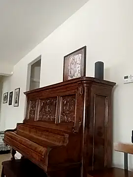 alphacloudGod online show from April 16, 2026, 9:15 pm