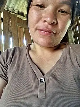 chipu06 online show from April 13, 2026, 5:44 am