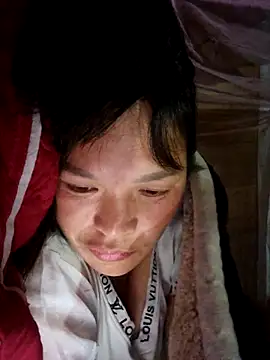 chipu06 online show from November 5, 2025, 2:53 pm