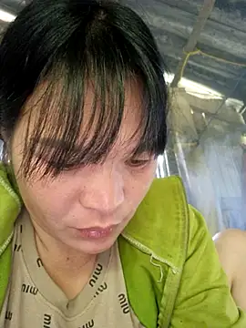 chipu06 online show from November 24, 2025, 3:17 am