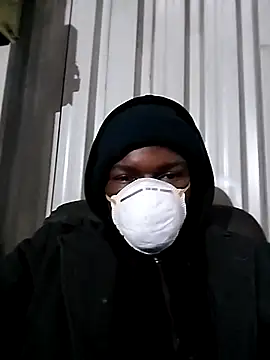 loVbRo1 online show from October 29, 2025, 10:42 pm