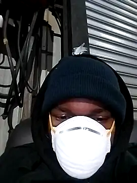 loVbRo1 online show from November 27, 2025, 9:48 pm