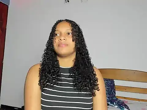 Angel-love02 online show from October 26, 2025, 5:41 am