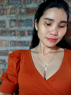 Snapshot of Bear_bear0 chatting on February 15, 2026, 2:34 am Bear bear0 online show from February 15, 2026, 2:34 am