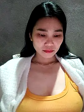 Snapshot of Bear_bear0 chatting on February 10, 2026, 12:20 am Bear bear0 online show from February 10, 2026, 12:20 am