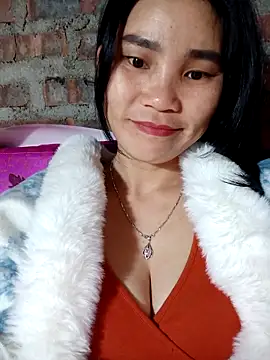 Snapshot of Bear_bear0 chatting on February 2, 2026, 12:09 am Bear bear0 online show from February 2, 2026, 12:09 am