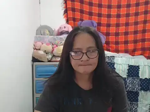 Kinkybela2025 online show from November 13, 2025, 10:02 pm