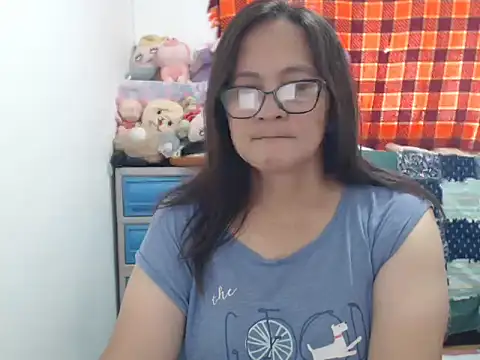 Kinkybela2025 online show from October 30, 2025, 3:05 am