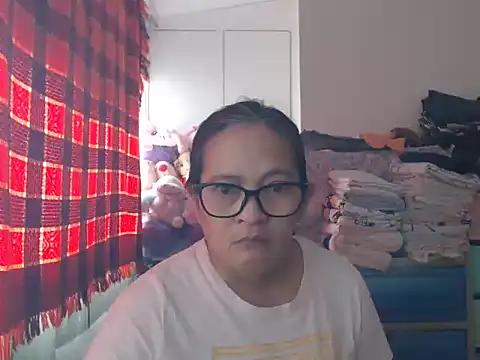 Kinkybela2025 online show from February 23, 2026, 12:34 am