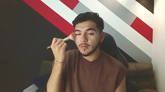 Zac Golden online show from November 22, 2025, 12:21 am